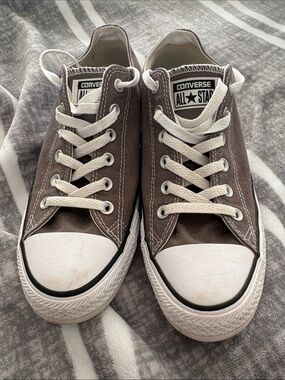 Converse Low Top Sneakers - Grey & White